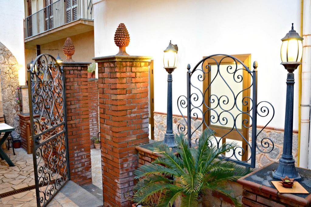 Giardino Del Sole Daire Taormina Dış mekan fotoğraf